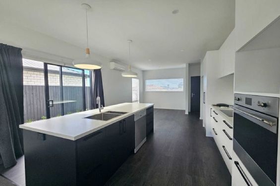 2/21 Blake's Road, Belfast